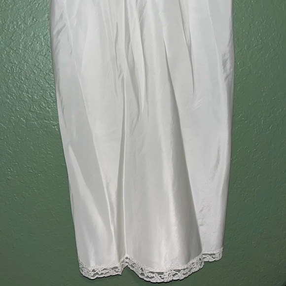 Vintage lace slip dress - Picture 4 of 11